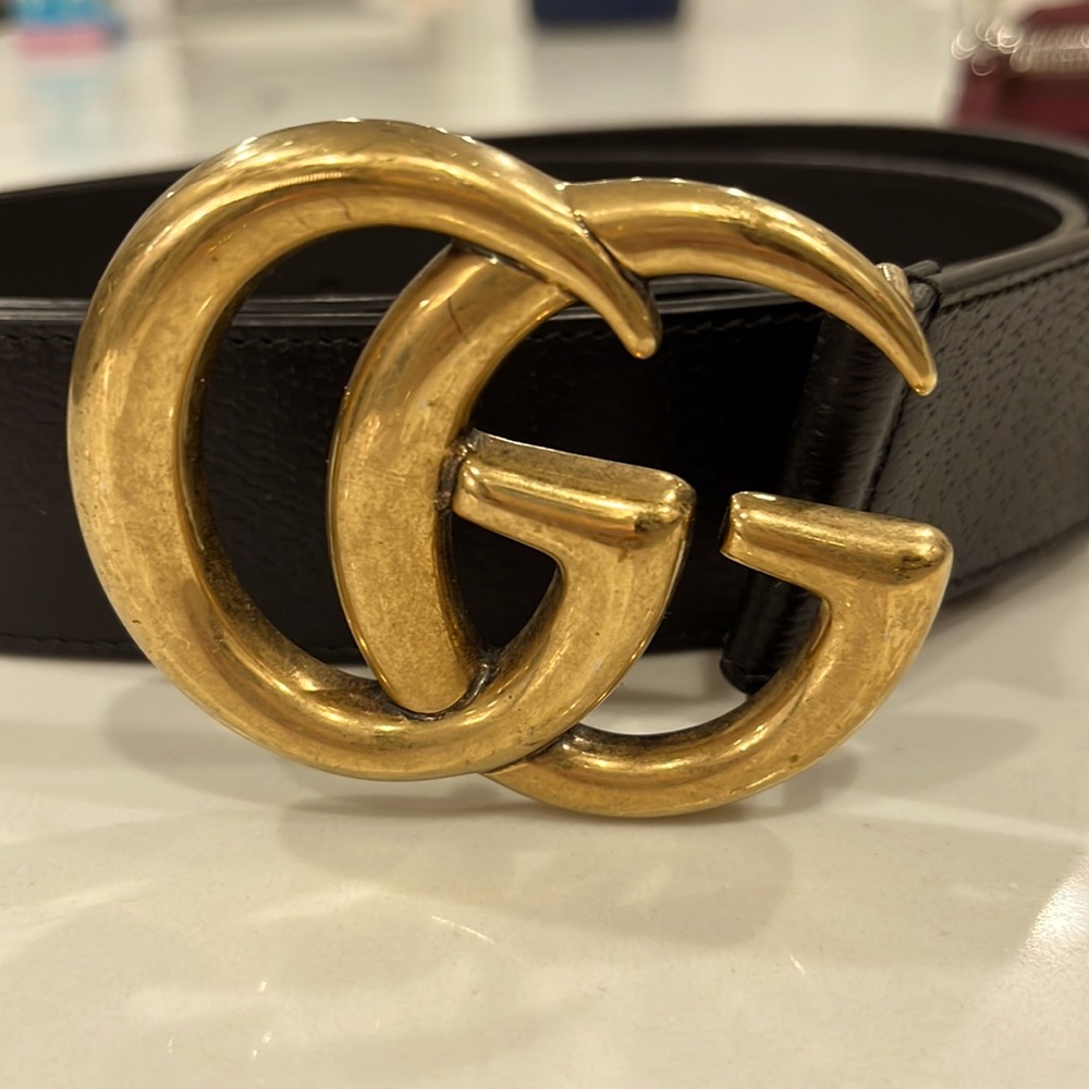 Gucci textured wide leather belt with double g buckle